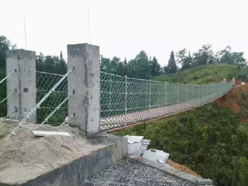 木質(zhì)吊橋